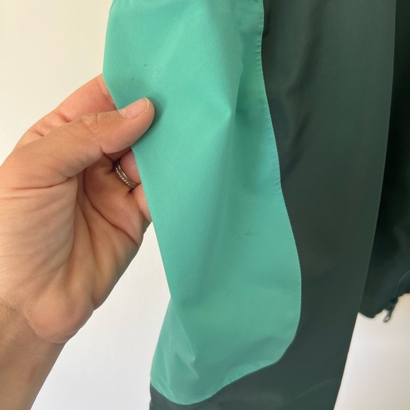 Outdoor Research Hemispheres Jacket Green Colorblock Gore-Tex Women’s Size Small - Picture 13 of 16